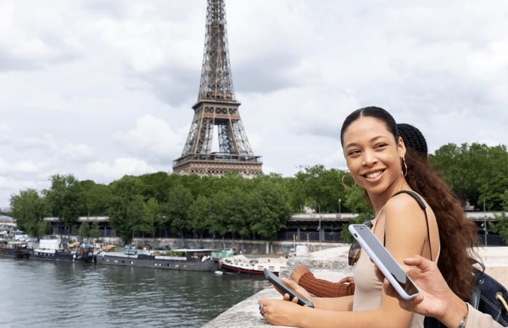 Travelling in France with an eSIM